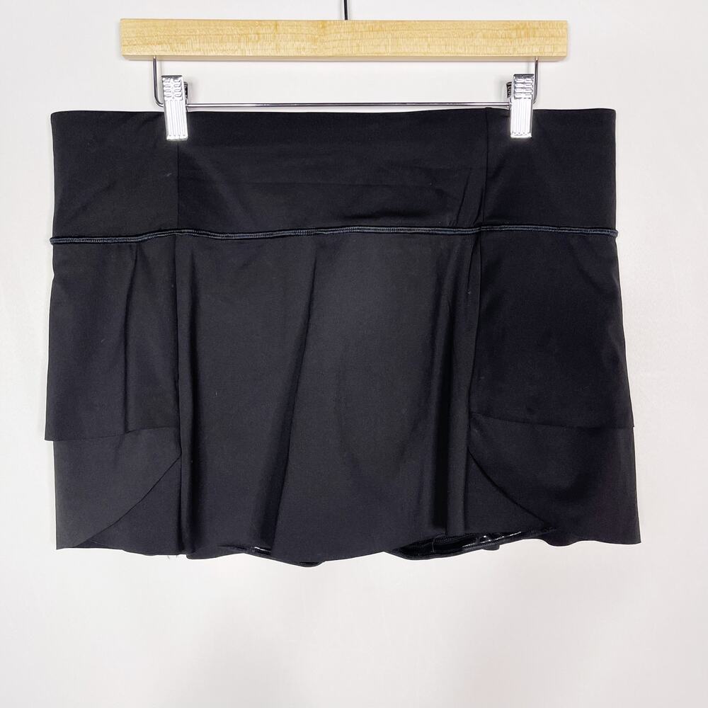 Athleta Large L Black Momentum Tennis Skort Tiered Ruffle Running Short Interior
